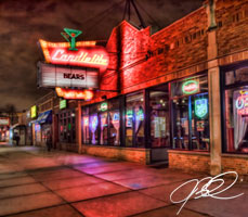 Candlelite Chicago Pizza Restaurant and Sports Bar in Historic Rogers Park Neighborhood